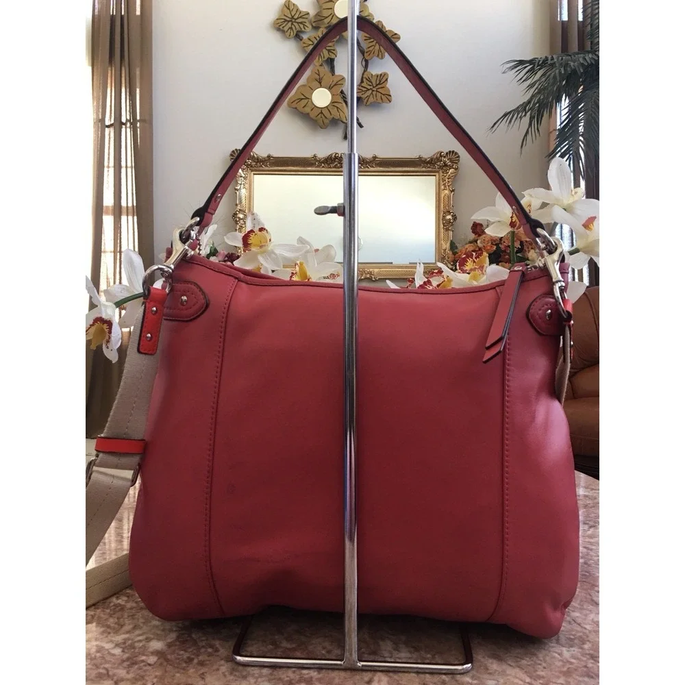 Coach Daisy Leather Convertible Hobo Shoulder Bag F23937 EUC RARE‎ MSRP $350